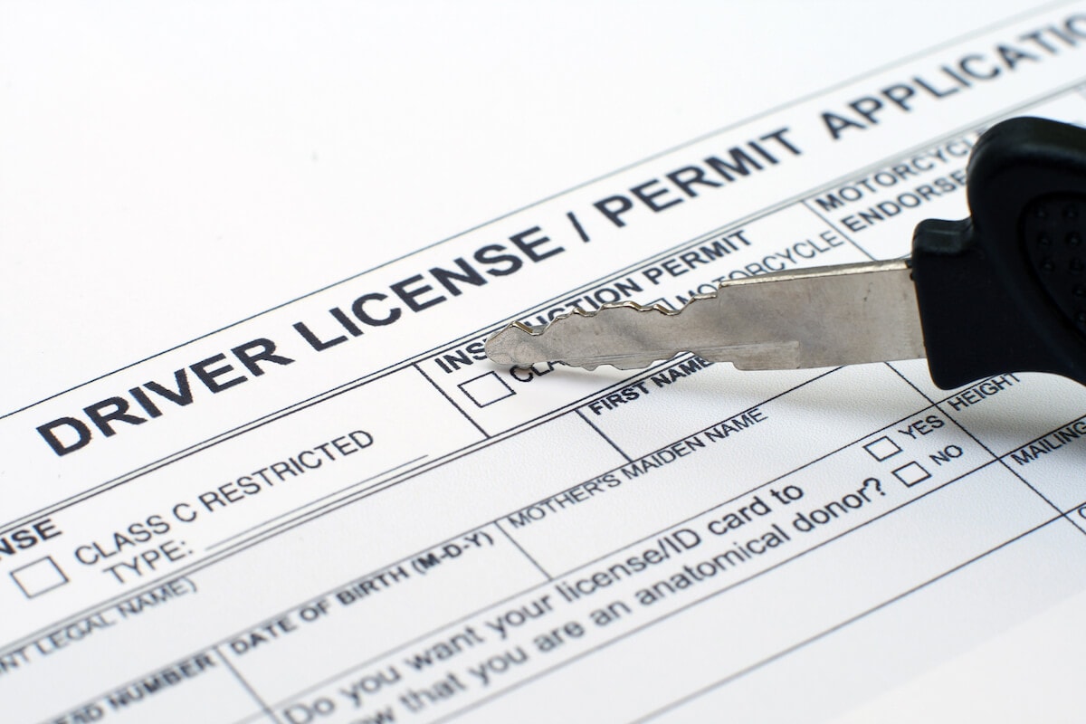 can b1-b2 visa get driver license in california
